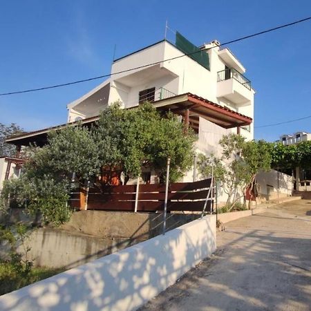 Apartments Vlado - 50M From The Sea Rogač Exteriér fotografie