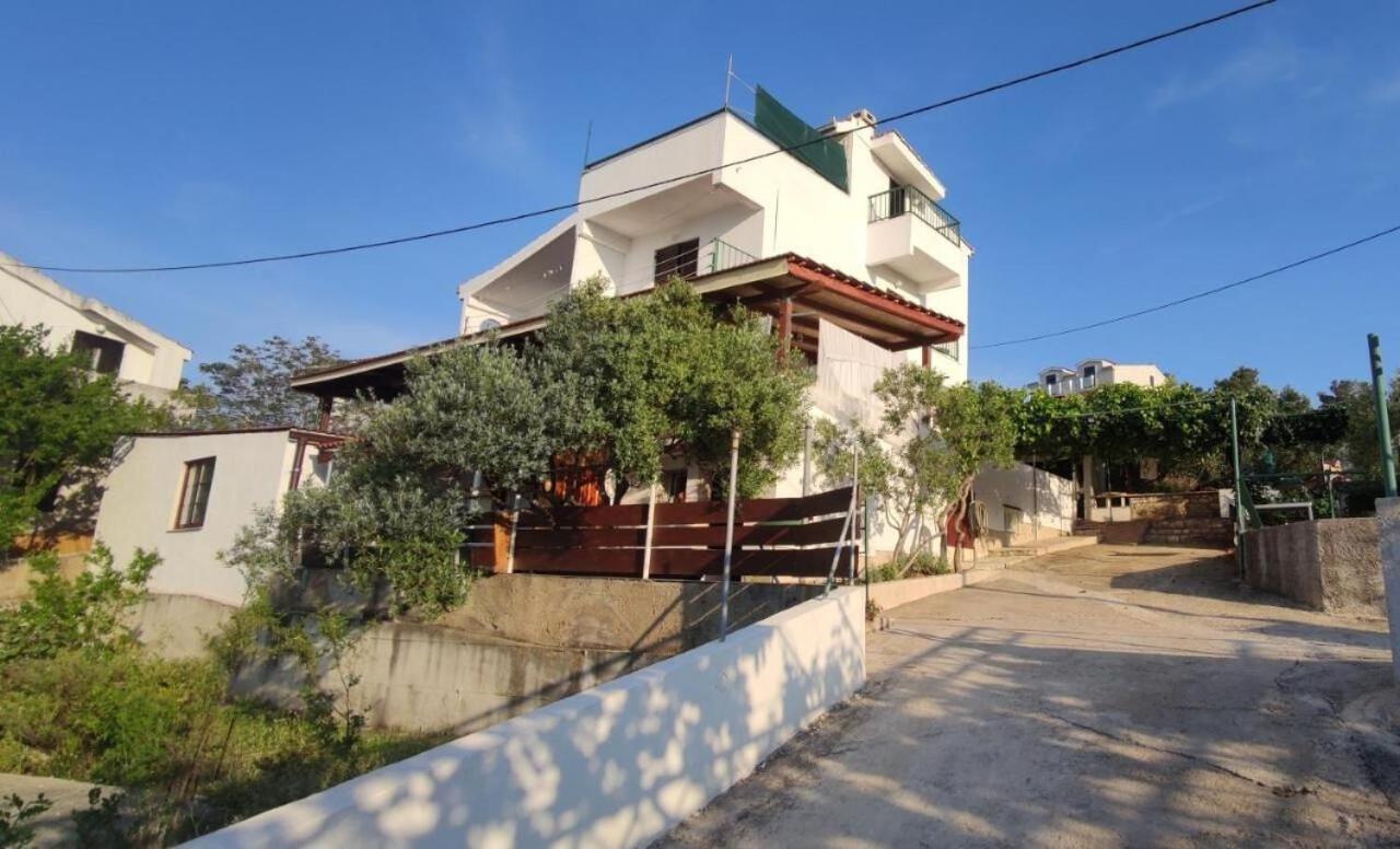 Apartments Vlado - 50M From The Sea Rogač Exteriér fotografie